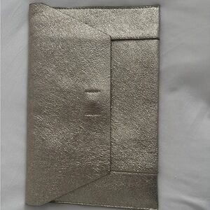 Shiraleah Textured Silver Accessory